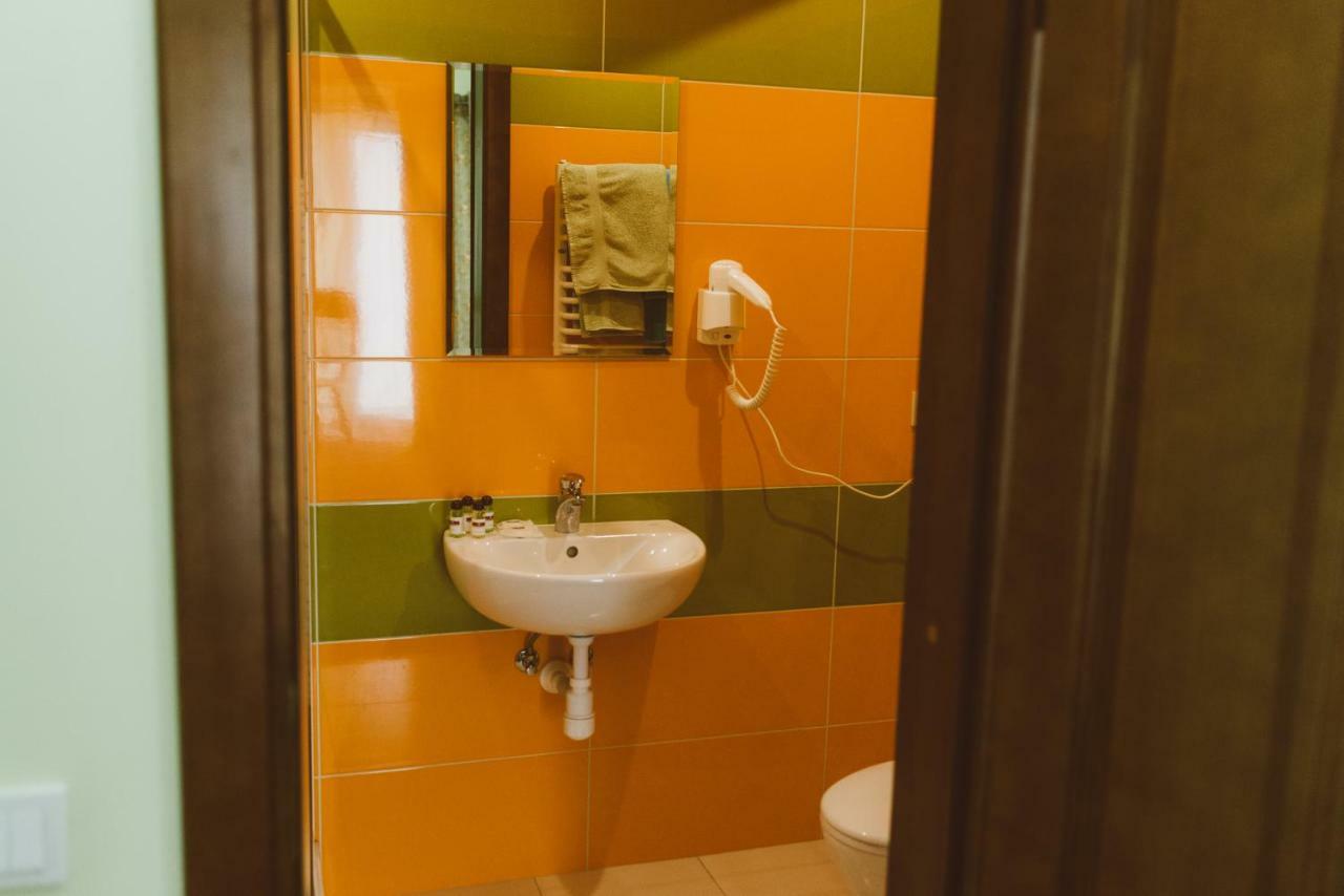 Hotel Korona Kolybayevka Exteriör bild